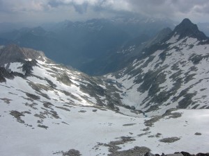 Looking east from Col de Mulleres, at the imminent descent towards Hospital de Vielha